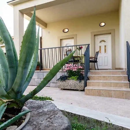 Lanca * 奥帕提亚